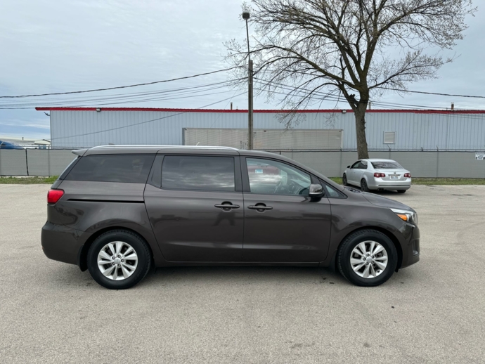 2016 Kia Sedona LX